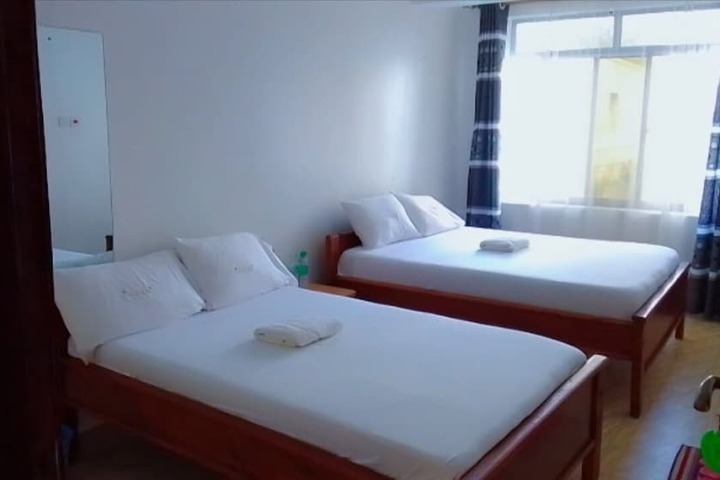 Room 9 of 31