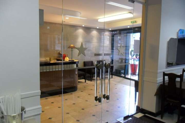 Entrance & Lobby