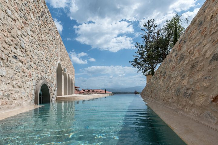 Pool 77 of 131