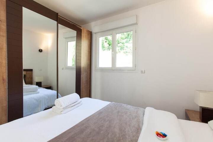 Room 1 of 55