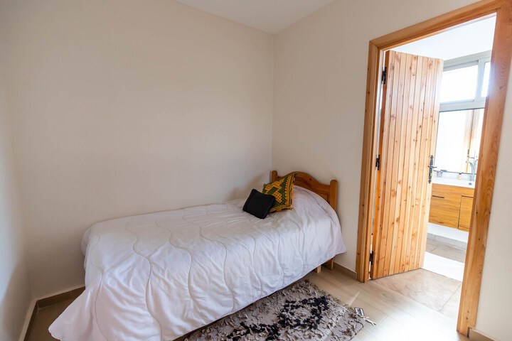 Room 20 of 107