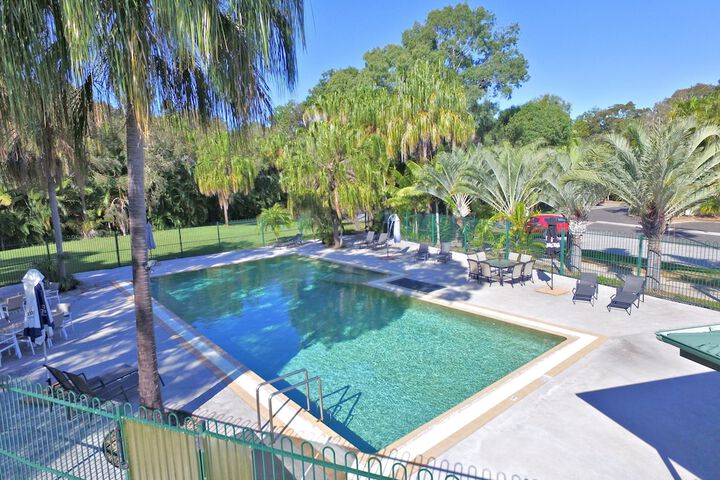 Pool 113 of 138