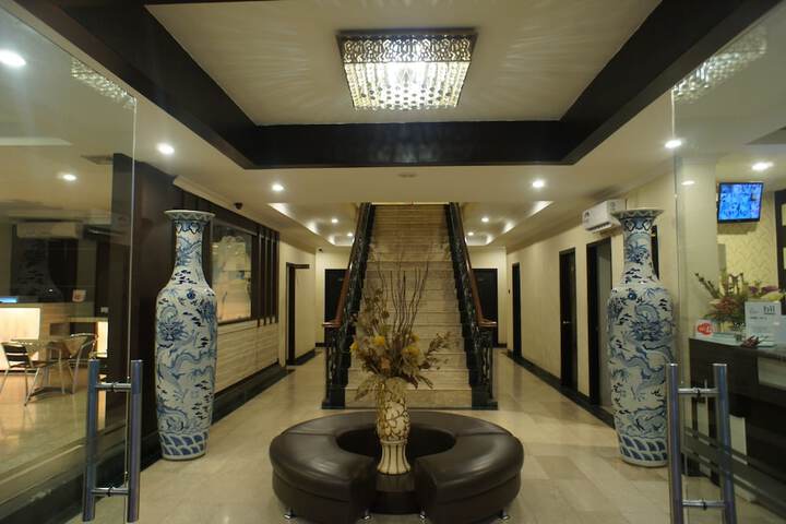 Hotel Interior 4 of 46