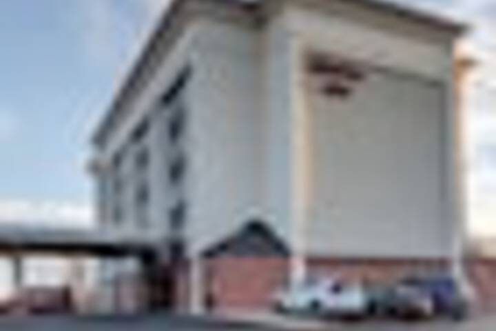 Hotel 122 of 123