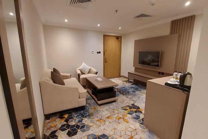 Room 30 of 64