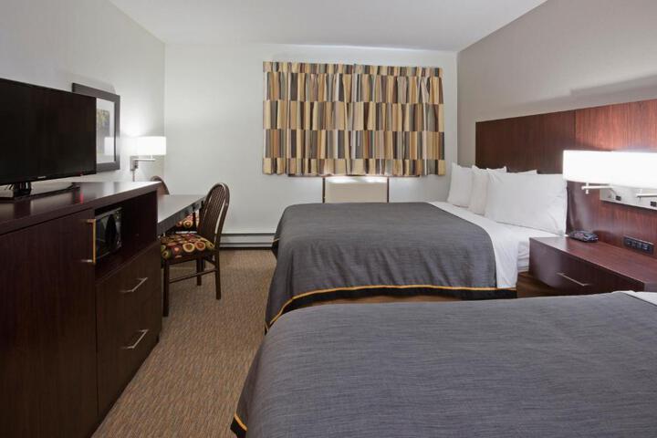 2 Double Beds (2 of 8)