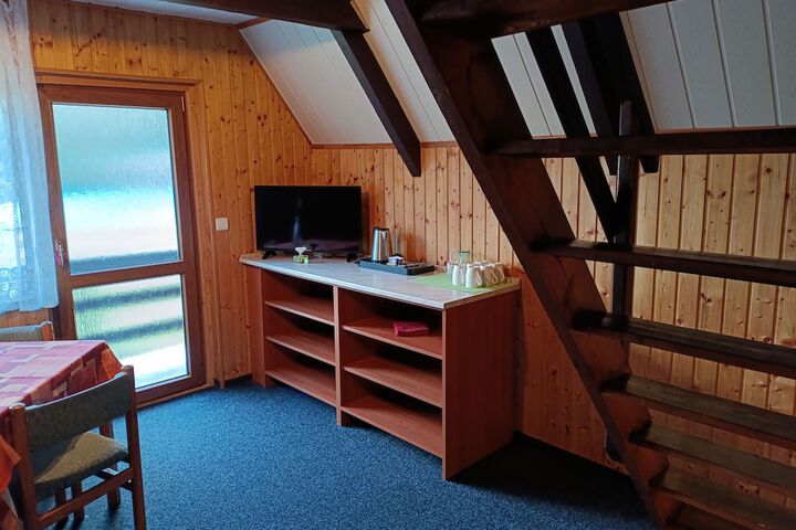 Room 5 of 24