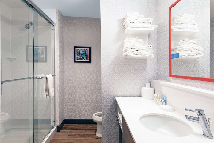 Bathroom shower