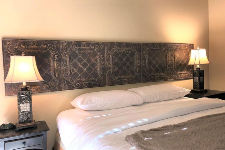 Exterior of K B M Resorts: Cbi-202 Wood Fireplace, Wifi & Parking, Mountain Views!