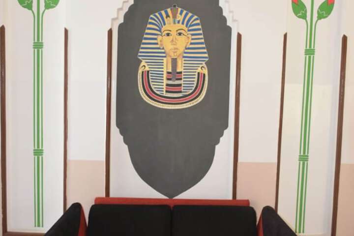 Room 68 of 164