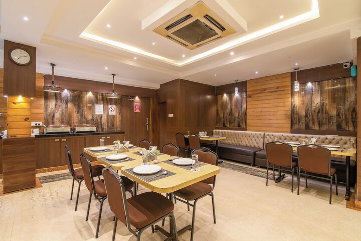 Dining 144 of 161