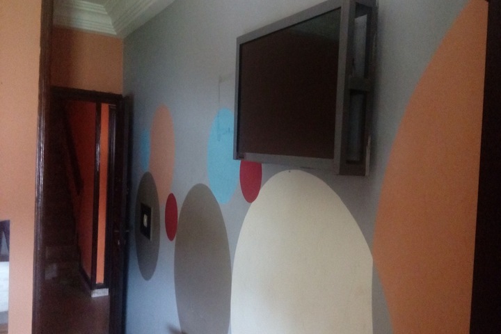 Room 7 of 15