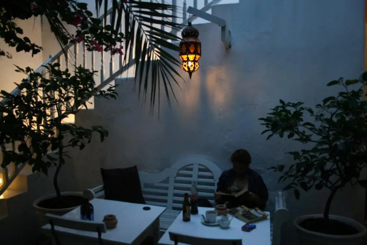 Dining 19 of 23