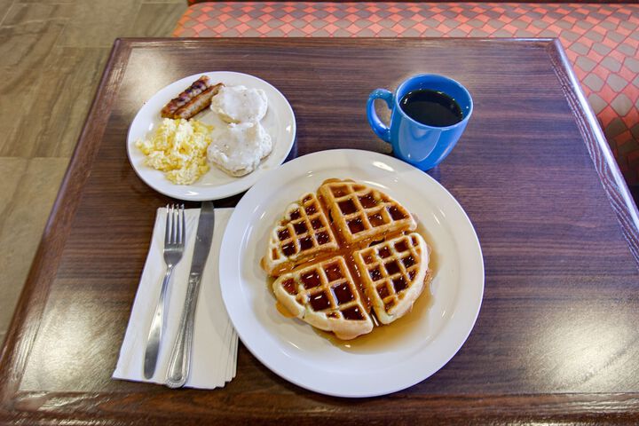 Breakfast/Coffee Service 34 of 39