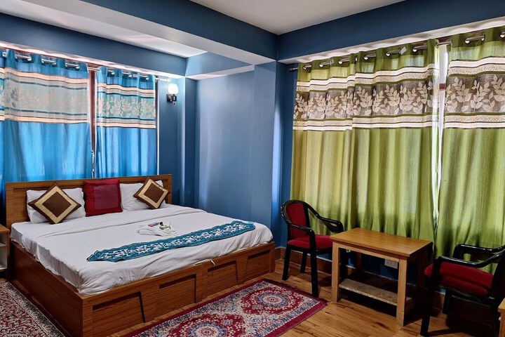 Room 15 of 21