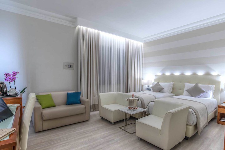 Room 47 of 173