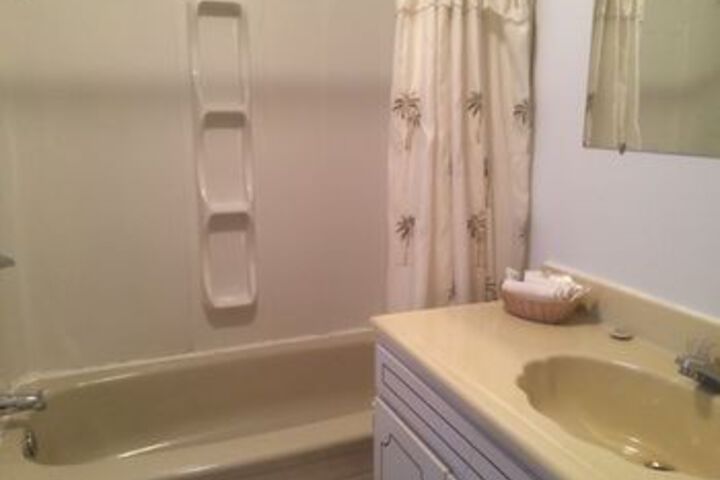 Room 5 of 25