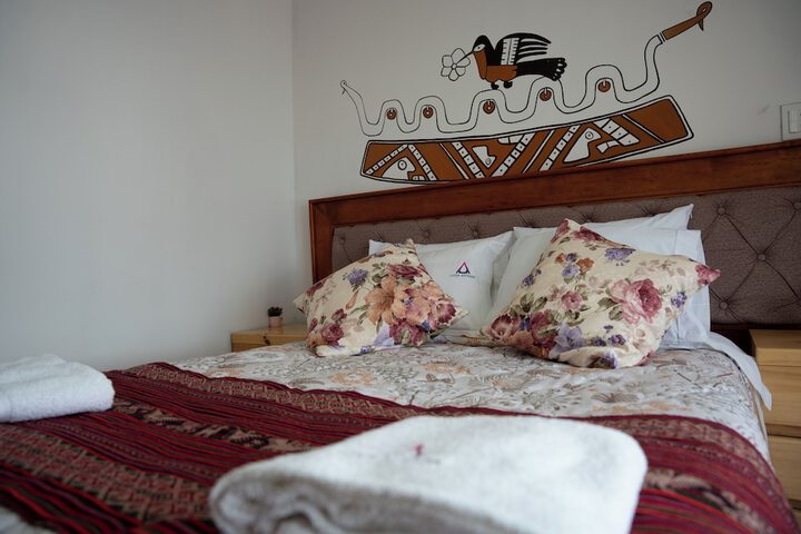 Room 34 of 182