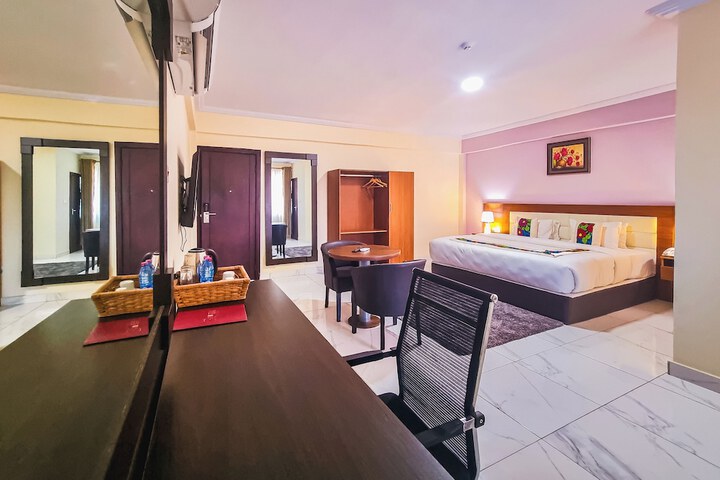 Room 3 of 55