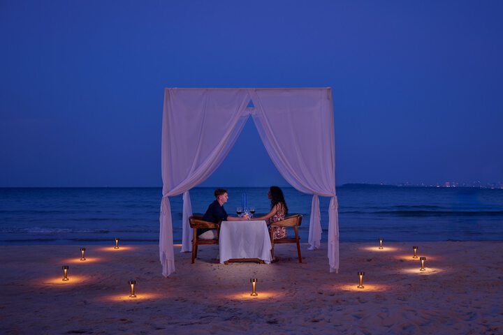 Dining 46 of 97