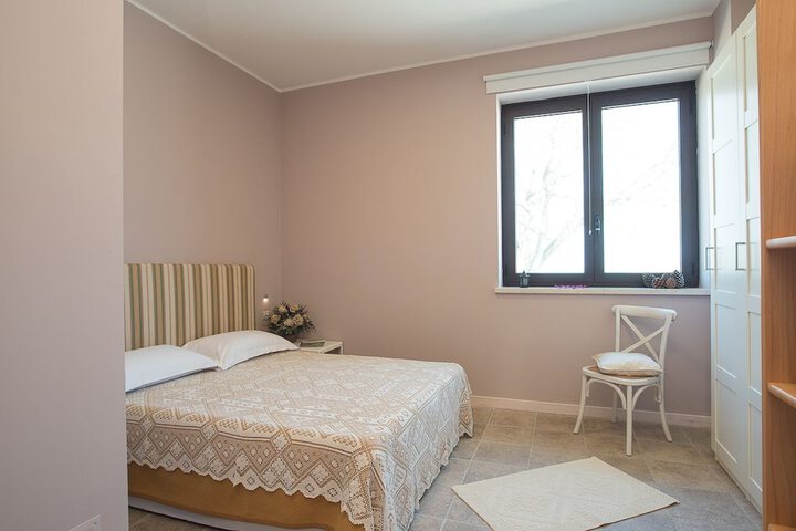 Room 4 of 51
