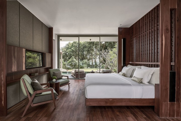 Room 8 of 47