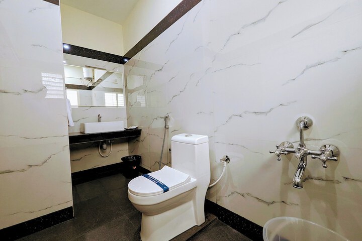 Room 17 of 52