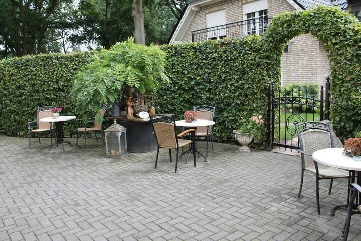 Terrace/Patio 38 of 47