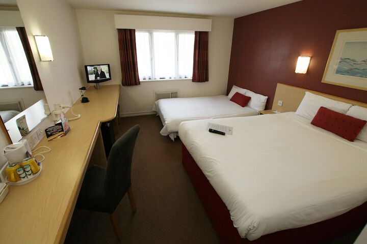 Room 14 of 50