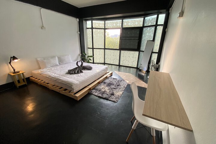 Room 13 of 44