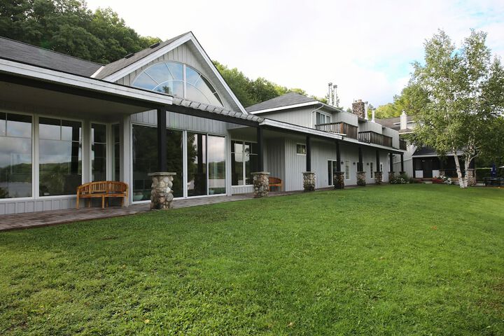 Property Grounds 43 of 49