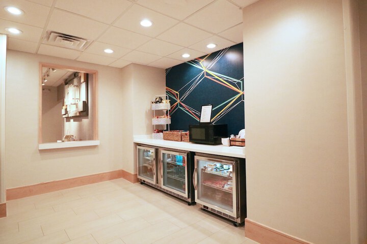 Snack bar