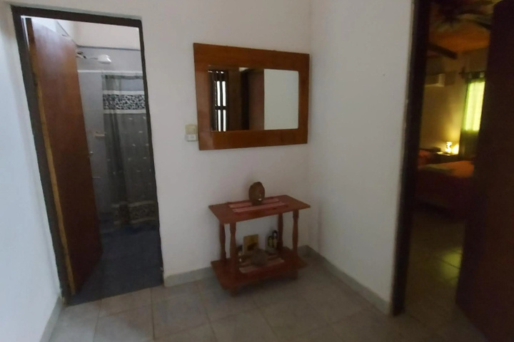 Room 9 of 17