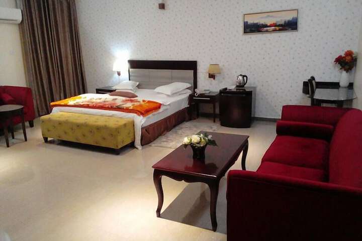 Room 7 of 7