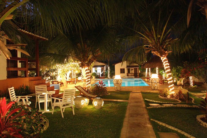 Hotel Pool