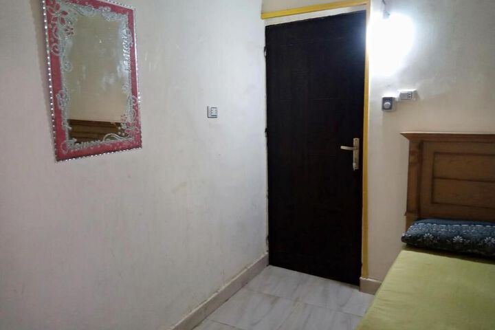 Room 30 of 52