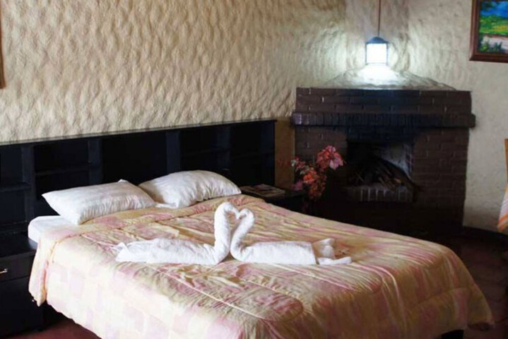 Room 4 of 49