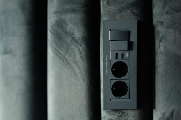 Room 15 of 33