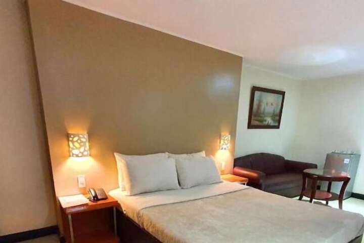 Room 28 of 44
