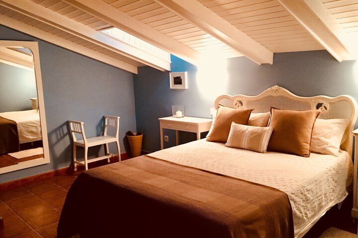 Room 5 of 44