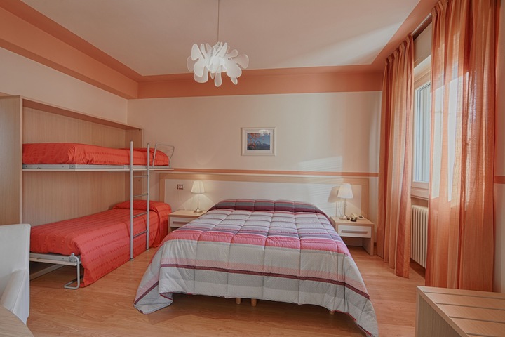 Room 19 of 47