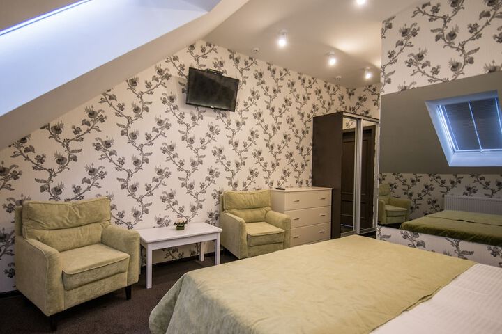 Room 9 of 66