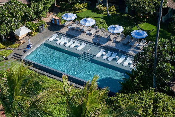 Infinity pool