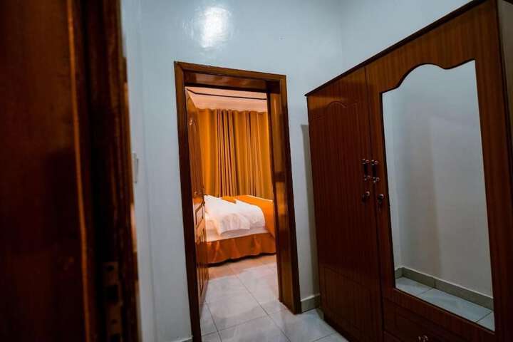 Room 16 of 46