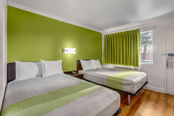 Room 15 of 27