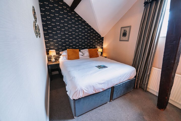 Room 54 of 178