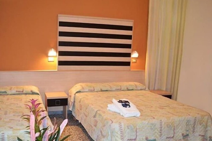 Room 7 of 59