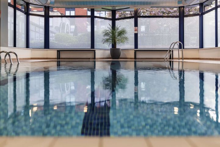 Pool 35 of 69