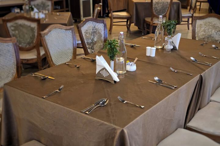 Dining 132 of 165