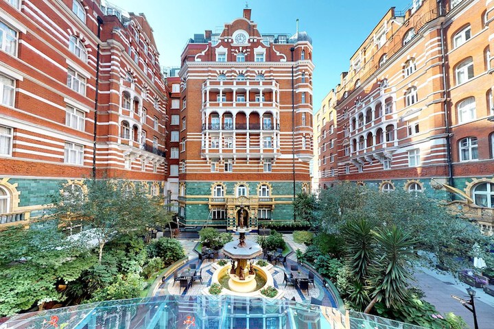 Hotel Exterior 142 of 142